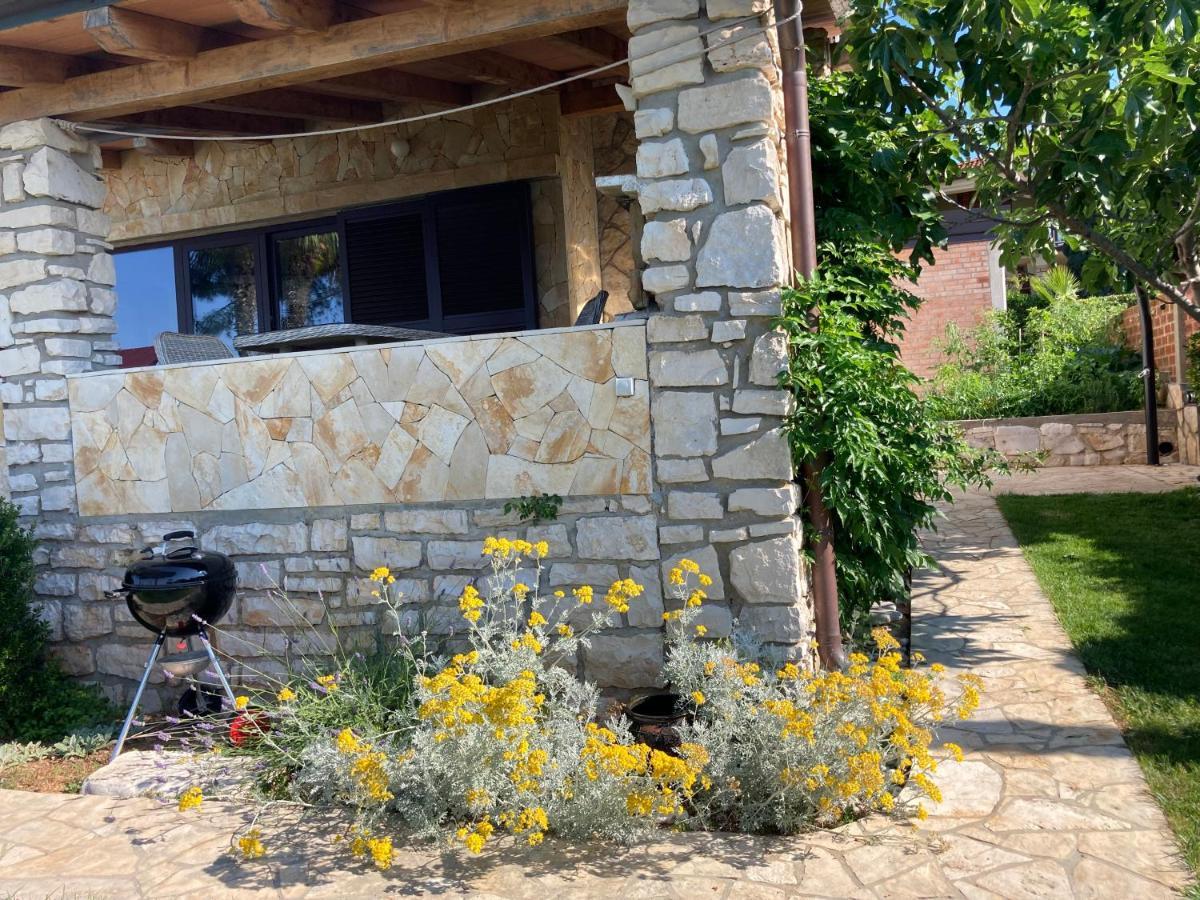 Karigador Beach House Zewnętrze zdjęcie